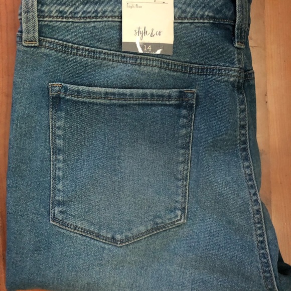 NWT NEW Style & Co High-Rise Straight Ankle Jeans distressed Sz 14 Macy’s - Picture 6 of 8